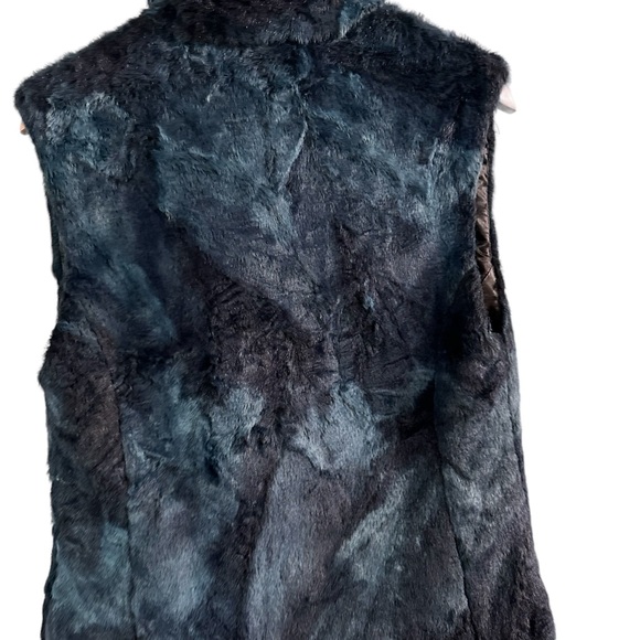 CB Wraps by Canvasbacks women Warm blue Faux Vest Size Small - Picture 3 of 13